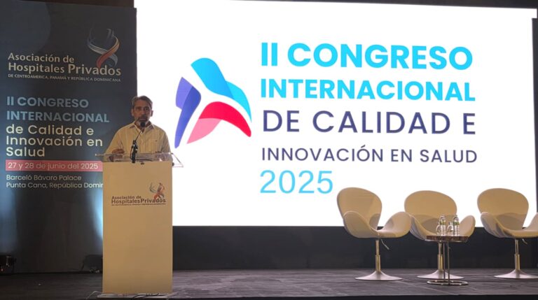 Hospitales privados regionales proponen alianza para impulsar calidad servicios y turismo médico