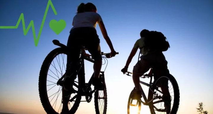 Ciclismo diario vinculado a menor riesgo de demencia, según estudio