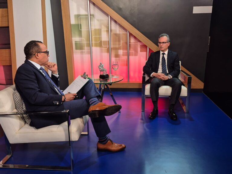 Video- Economista advierte que los empleos que se generan en el sector público no son productivos