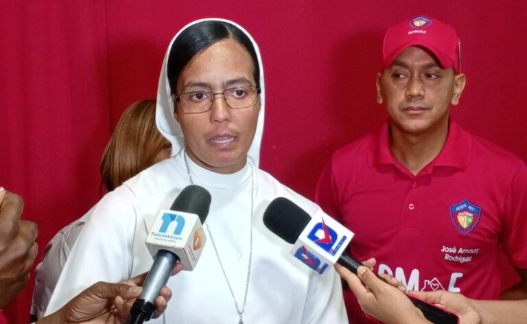 Ven “intolerancia religiosa o del Estado” hace sustituyan a Sor Iluminada Guzmán en medio de protestas como Directora Escuela Cristo Rey”