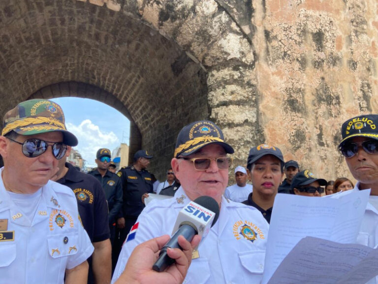 Fedelucd denuncia venden en escuelas golosinas hechas de droga; dice estudiantes se vuelven adictos