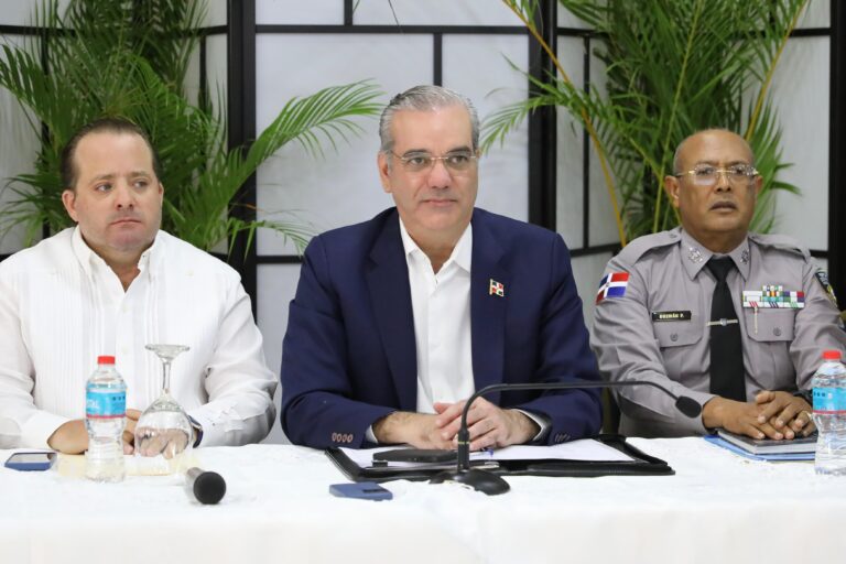 Presidente Abinader encabeza reunión de seguimiento al Plan de Seguridad Ciudadana