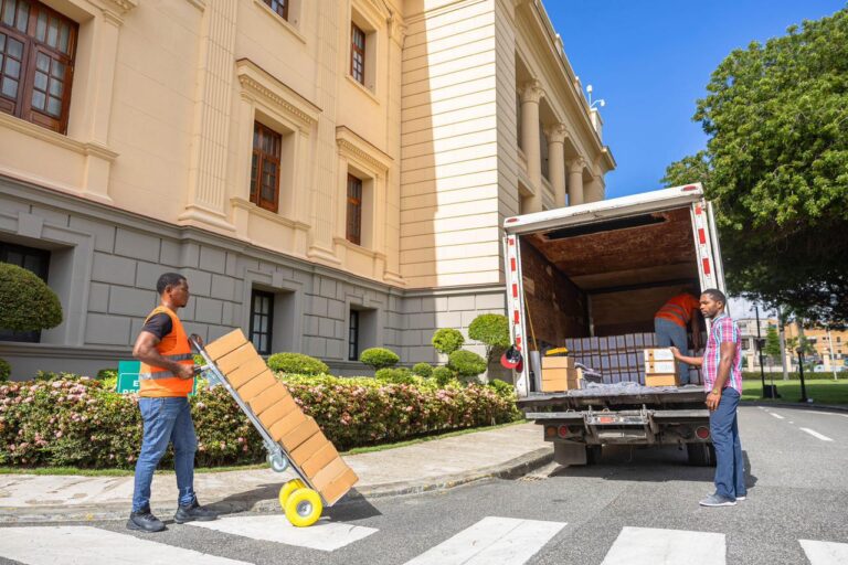 Documentos del archivo histórico del Palacio Nacional son transferidos al AGN