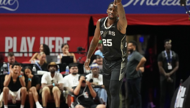 Dominicano David Jones-García brilla en Las Vegas: 24 puntos en 18 minutos