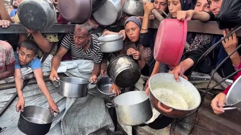 Crisis humanitaria en Gaza deja escenas de desesperación marcada por el hambre