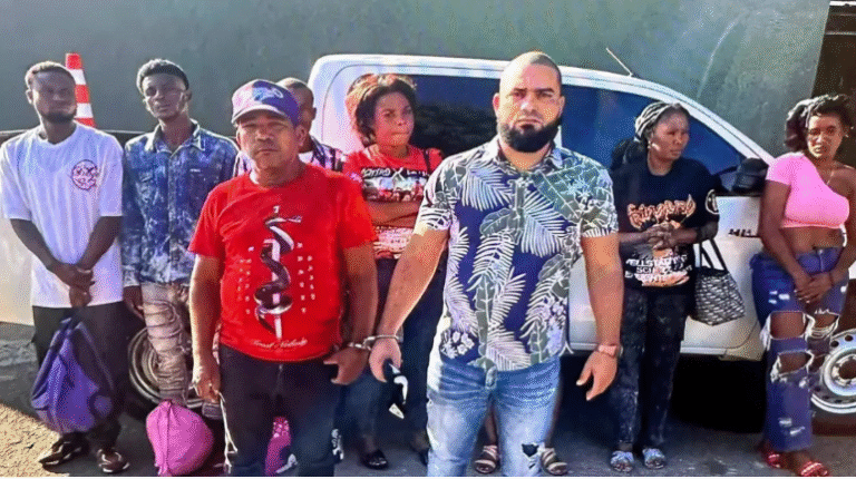 Esto es el colmo!! Empleado de Obras Públicas traficaba con haitianos ilegales