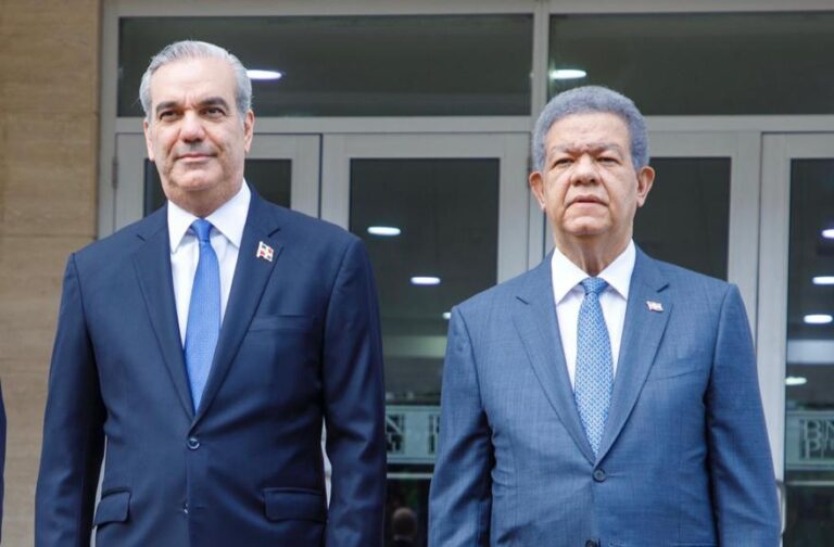 Presidente Abinader visita este jueves al expresidente Leonel Fernández para continuar diálogo sobre crisis haitiana