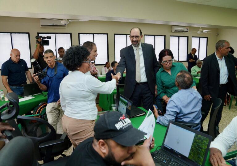 Henry Merán destaca entusiasmo y masiva participación en el proceso de inscripción de aspirantes en Fuerza del Pueblo