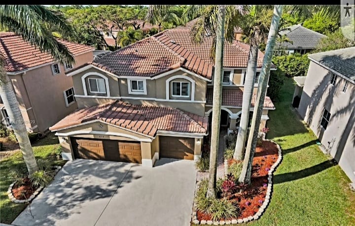 Atención urgente a escándalo de Morrison y su inesperada mansión en La Florida