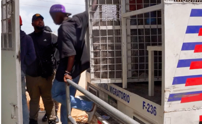 MIGRACION APRESA HAITIANOS EN OPERATIVOS