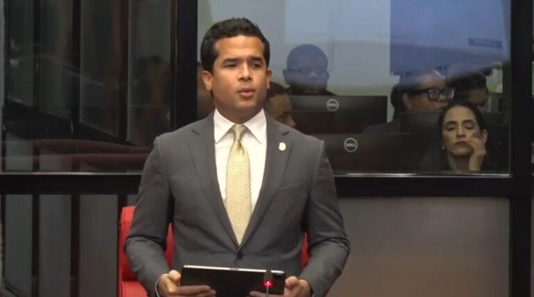 Senadores rechazan vistas públicas para proyecto de Contrataciones Públicas