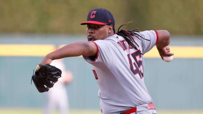 Luis Ortiz sale de la cárcel en libertad condicional y fianza de 500.000 dólares