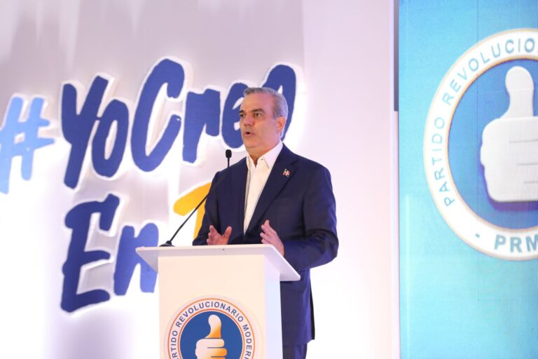 Reportaje- Suspensión fiesta PRM por aniversario gobierno Abinader enfrenta a opositores y oficialistas