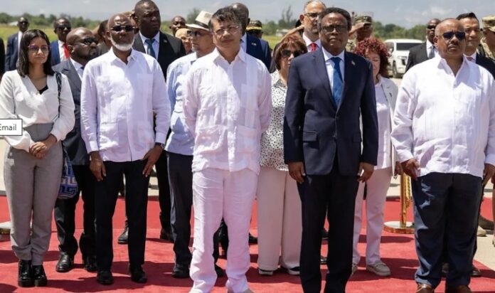 Presidente de Colombia visita Haití