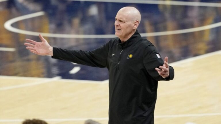 Rick Carlisle, dolido ante lo ocurrido con Myles Turner