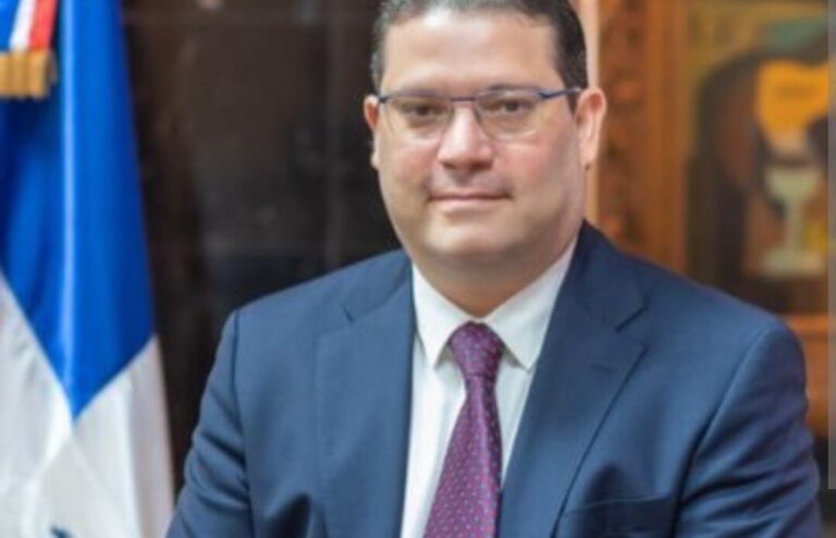 Sanz Lovatón: “No estamos en época de campaña, estamos época de quedar bien”