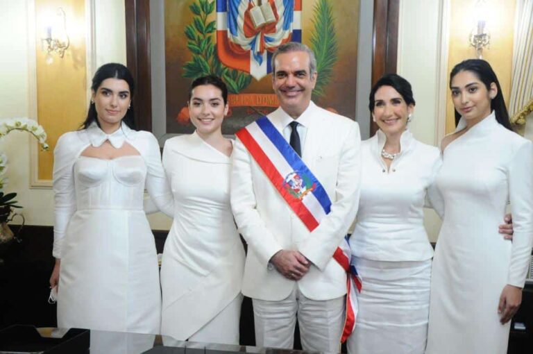 Reportaje- Presidente desoyó muchas voces para que no aprobara el Código, entre ellas las de su esposa e hijas