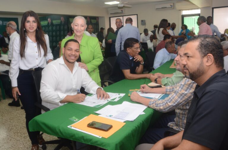Continúa con alta concurrencia el proceso de inscripción en el Congreso Nacional Elector de Fuerza del Pueblo