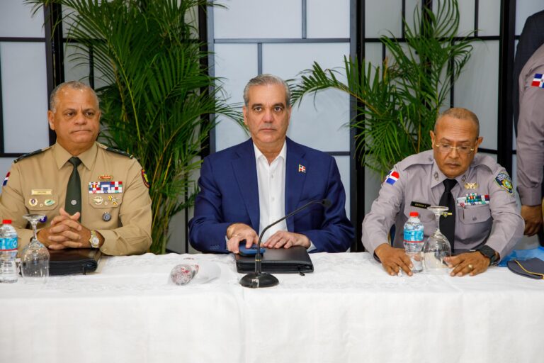 Presidente Luis Abinader encabeza reunión seguimiento al Plan de Seguridad Ciudadana