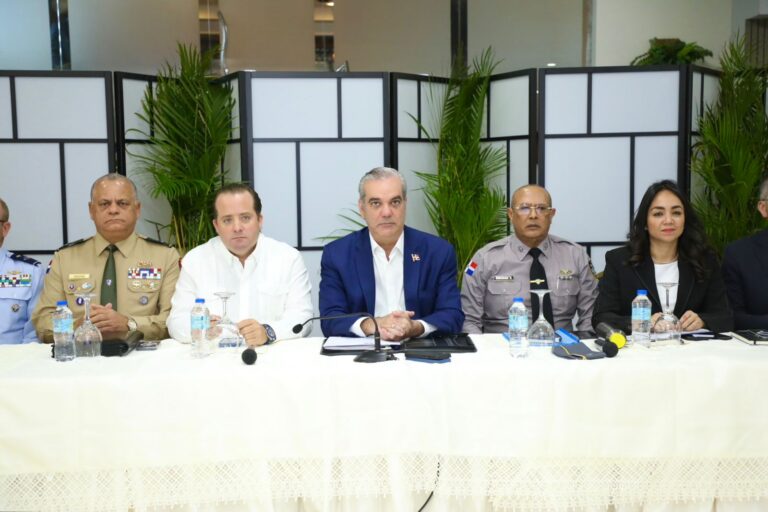 Presidente Abinader encabeza reunión de seguimiento al Plan de Seguridad Ciudadana