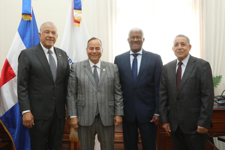 Ministro Andrés Bautista juramenta a  Alberto Caminero como director de Prensa del Presidente