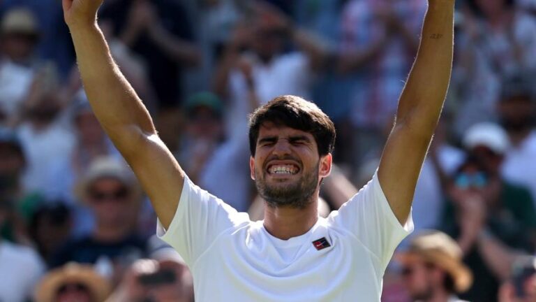 Alcaraz celebra su victoria 50 y Comesaña rompe su techo en Cincinnati