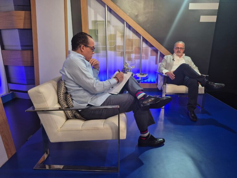 Fernando Caamaño: “No sabemos magnitud del hoyo financiero Senasa, esperamos auditorias; veremos que pasará; PRM no sabe gobernar”