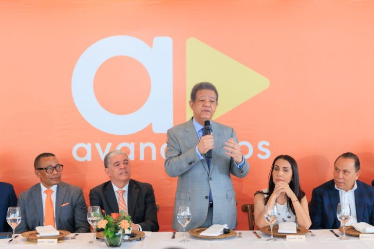 Reportaje- Leonel denuncia crisis de todos los servicios y dice PRM  es el gran fracaso político de RD