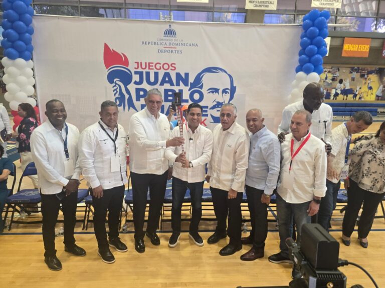 Ministro Kelvin Cruz deja iniciados los Juegos Juan Pablo Duarte en Nueva York