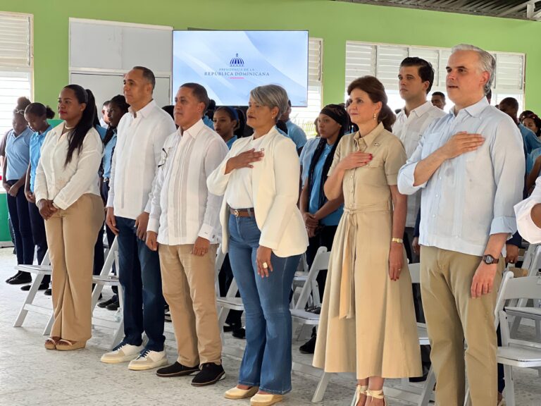 Gobierno entrega 129 Aulas y tres CAIPI en San Pedro de Macorís en beneficio de más de 4 mil estudiantes