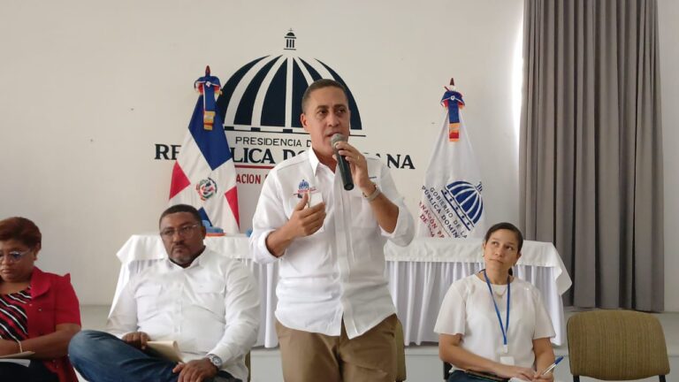 Infraestructura Escolar acelera terminación y mantenimiento de escuelas en Samaná en el marco del Plan “Aulas 24/7” 