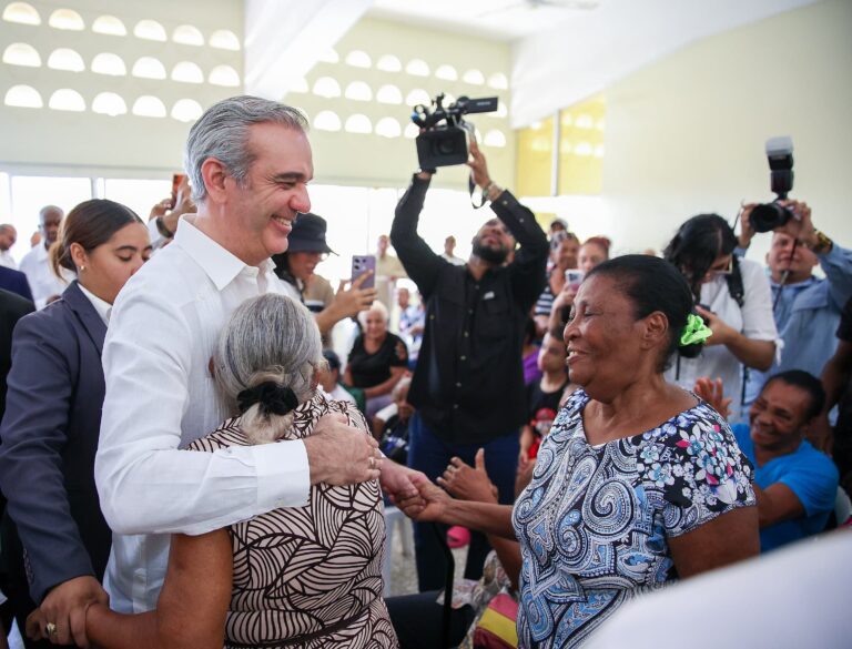 Abinader inaugurará este domingo subestación eléctrica, planta de tratamiento, recinto de UCATEBA, escuela y politécnico en Pedernales y Barahona