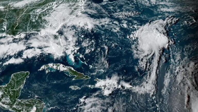 INDOMET mantiene advertencia sobre tormenta tropical Fernand, sin peligro para el país