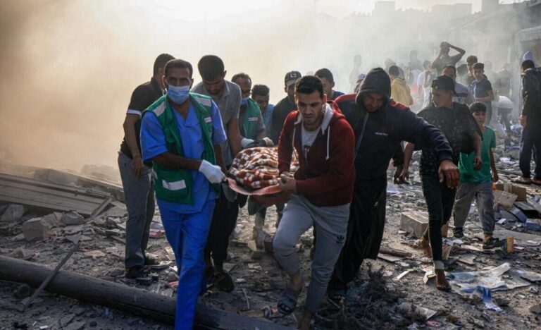 Israel mata al menos a 25 gazatíes en ataques durante la madrugada del martes