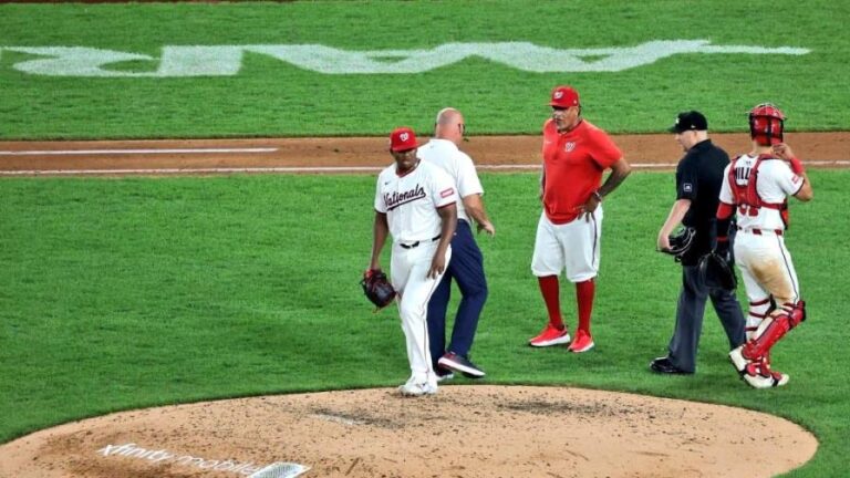 José A. Ferrer cierra un gran relevo de los Nacionales para frenar a los Mets