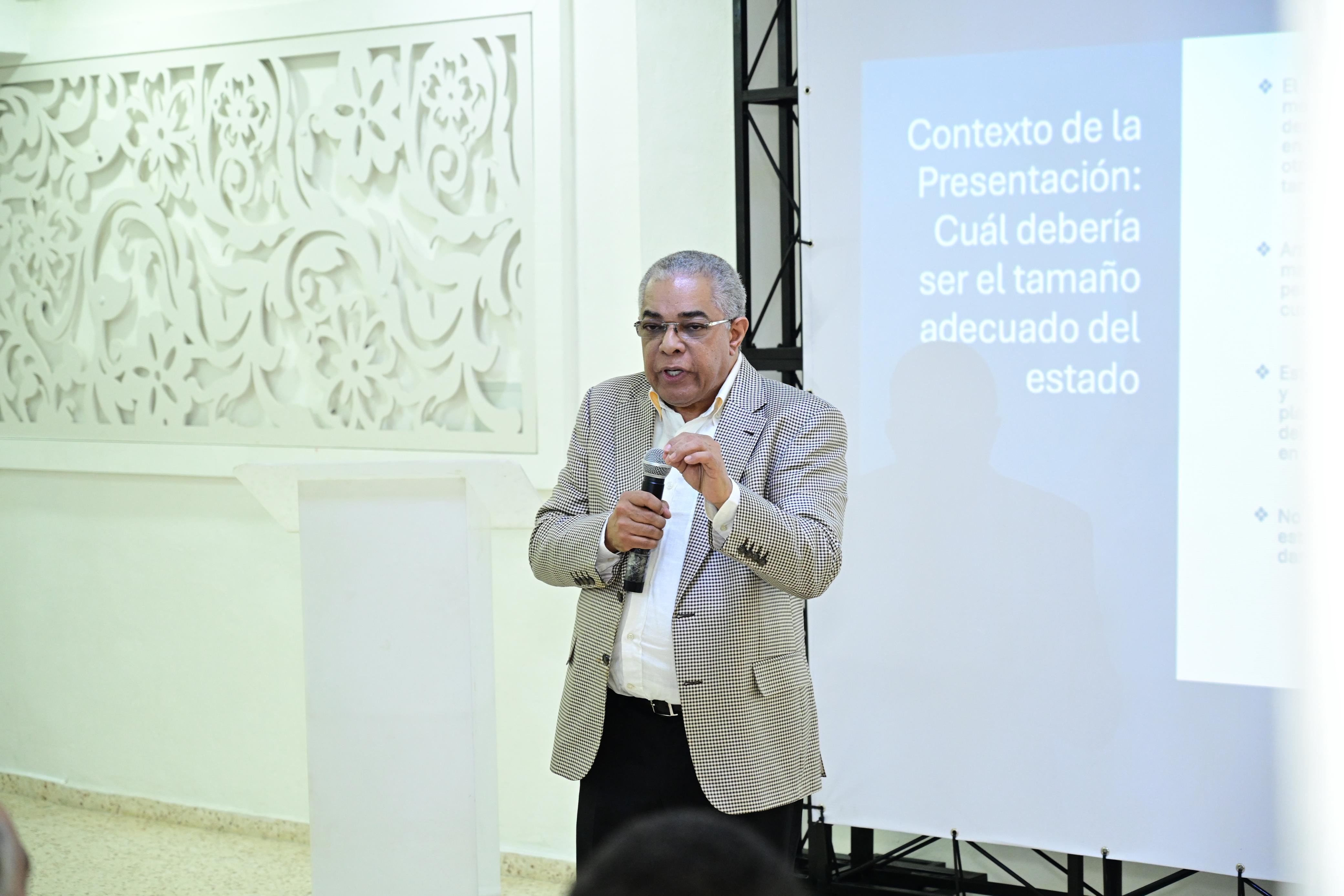 Exdirector de Presupuesto denuncia aumento de nómina pública sin resultados para la población