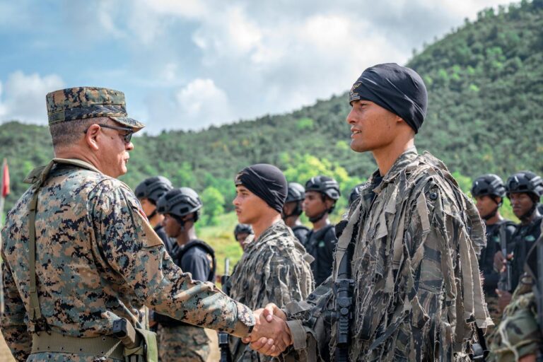 MIDE gradúa a cadetes y soldados en cursos de Operaciones Tácticas Especiales en Áreas Urbanas y Tirador de Alta Precisión