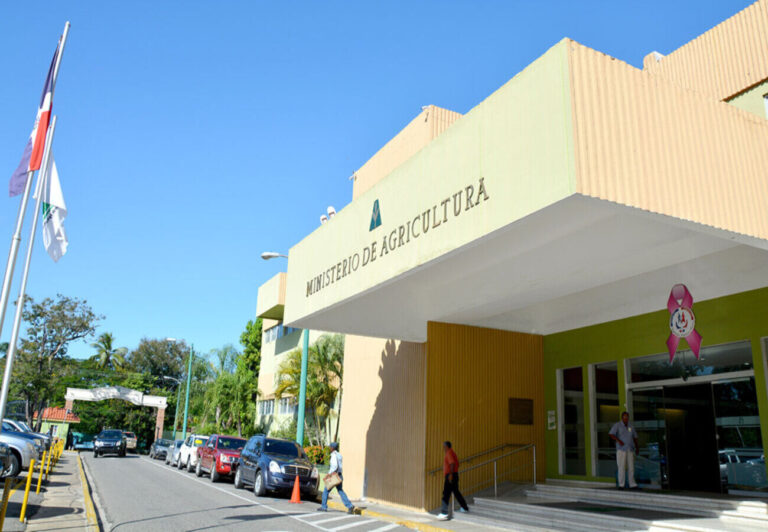 Dos miembros del cuerpo de seguridad Agricultura son apresados por presunta malversación de fondos