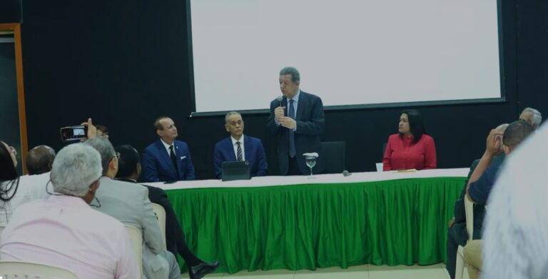 Inician creación de movimientos de apoyo a Leonel y la Fuerza del Pueblo