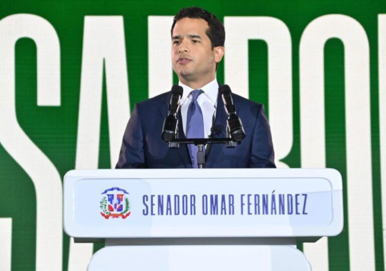 Omar Fernández rinde cuentas de su primer año de gestión como senador