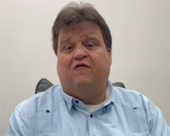 Fuerza del Pueblo denuncia persecución política contra regidor en Sabaneta