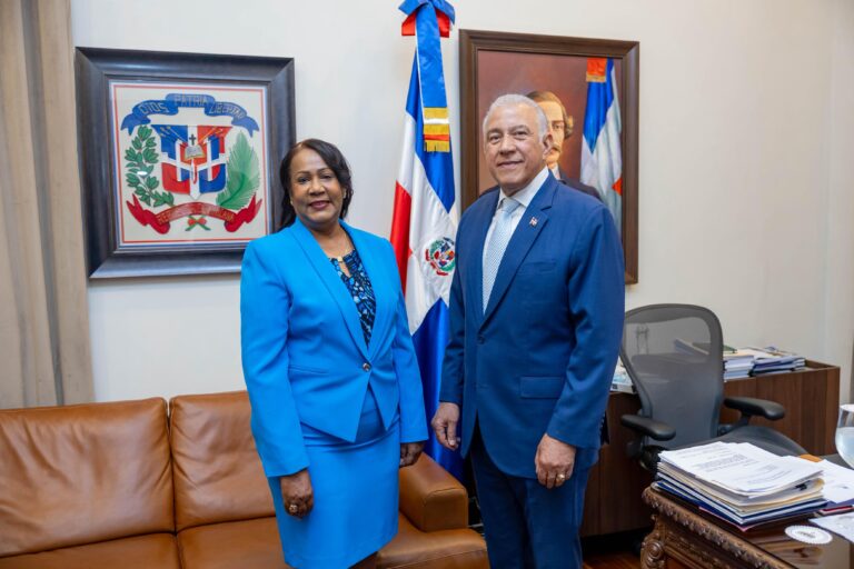 Xiomara Guante es juramentada como viceministra de Innovación, Transparencia y Atención Ciudadana del MAPRE