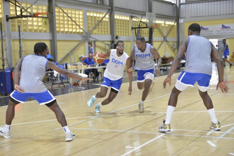 Eloy, Soriano y Suero se integran a entrenamientos para la AmeriCup