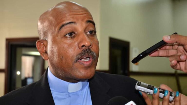 Hoja de vida de Monseñor  Manuel Ruiz nuevo obispo de la Diócesis Stella  Maris