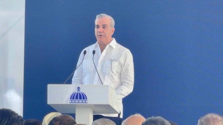 Reportaje- Abinader anuncia construcción polideportivos con dinero recuperados de corrupción, llama invertir RD