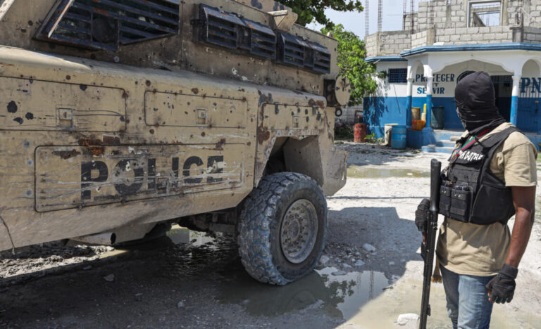 Autoridades haitianas anuncian medidas contra las bandas tras masacre de 42 personas