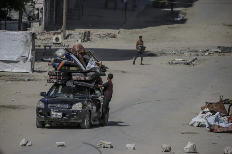 Cinco personas, tres menores, murieron de hambre el sábado en Gaza, según Sanidad