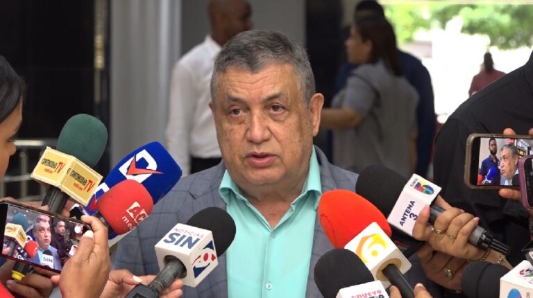 Gustavo Sánchez, vocero de diputados peledeistas afirma que Maxi Montilla debe ir preso por admitir robo