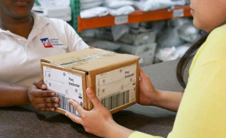 INPOSDOM reanuda servicios postales hacia EE. UU. que tengan valor de US$100