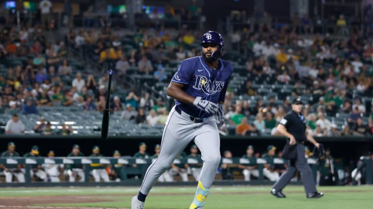 Junior Caminero sale con molestias en la espalda media y está día a día con los Rays